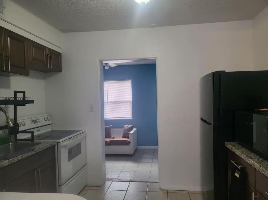Entire Home By Siesta Key/Closed To Downtown ساراسوتا المظهر الخارجي الصورة