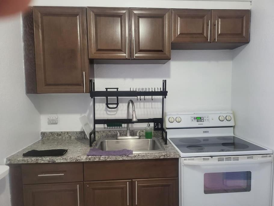 Entire Home By Siesta Key/Closed To Downtown ساراسوتا المظهر الخارجي الصورة