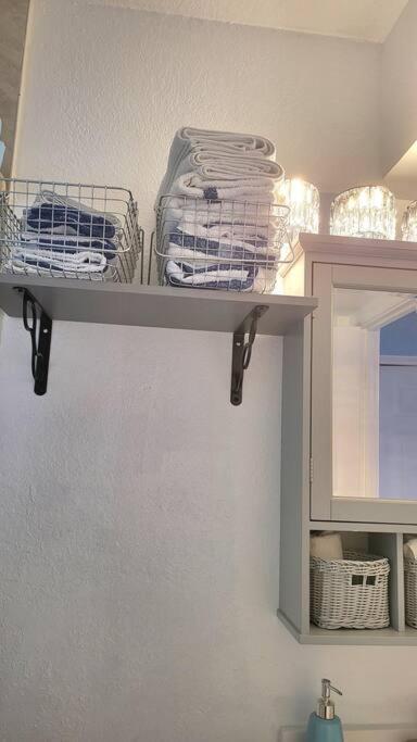 Entire Home By Siesta Key/Closed To Downtown ساراسوتا المظهر الخارجي الصورة